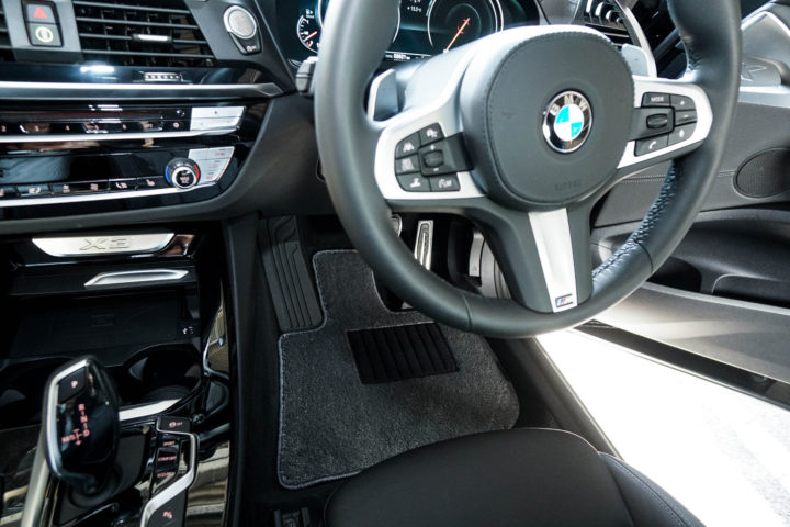 BMW 新型X3 G01 専用フロアマット、ラゲッジマット販売開始！！ | フロアマット・ラグマット専門店アルティジャーノ